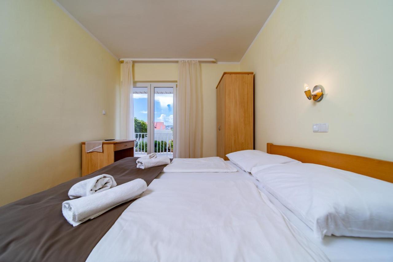 Apartments Stare Brajde Lopar Ngoại thất bức ảnh