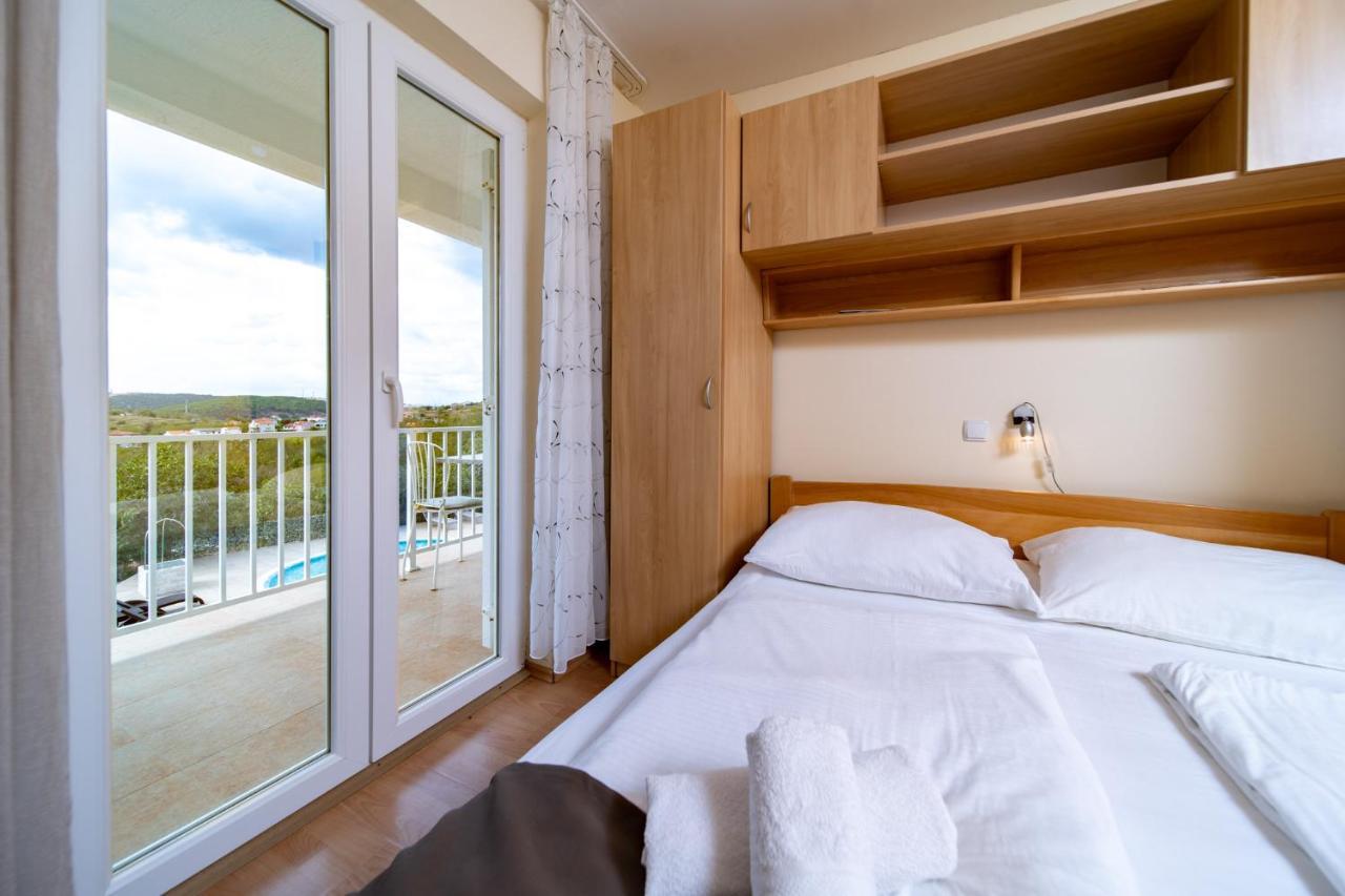 Apartments Stare Brajde Lopar Ngoại thất bức ảnh