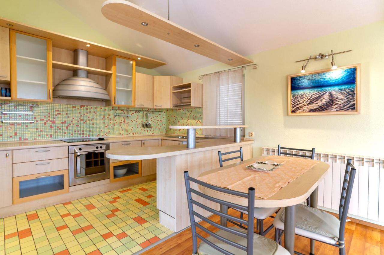 Apartments Stare Brajde Lopar Ngoại thất bức ảnh