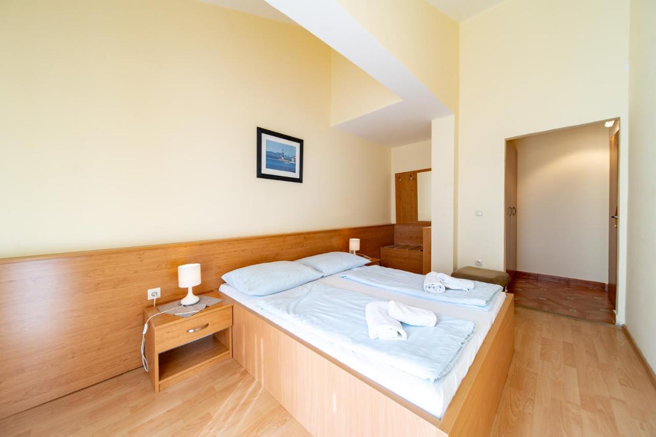 Apartments Stare Brajde Lopar Ngoại thất bức ảnh